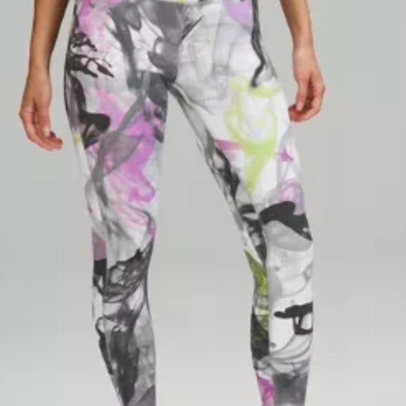 Lululemon size 6 is in-very good condition no issues with. - Picture 2 of 8